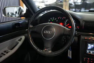 AUDI RS4 Avant quattro