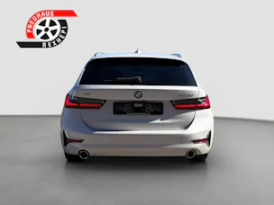 BMW 320d xDrive 48V Touring Luxury Line Steptronic