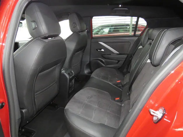 OPEL Astra 1.6 PHEV Turbo Swiss Plus Automat