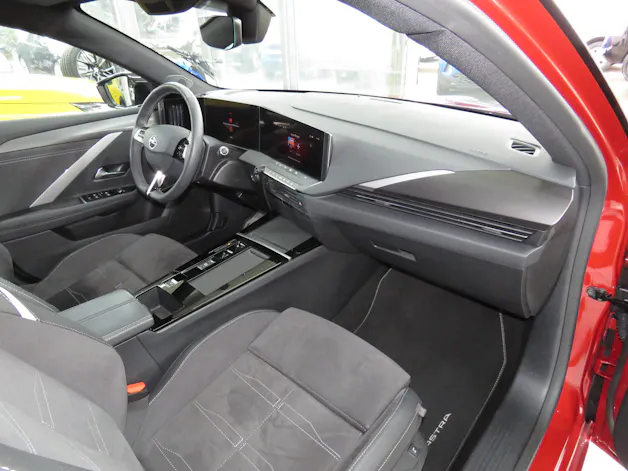 OPEL Astra 1.6 PHEV Turbo Swiss Plus Automat