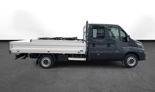 IVECO 35 S 16H D 7 Sitzer