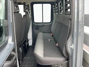 IVECO 35 S 16H D 7 Sitzer