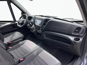 IVECO 35 S 16H D 7 Sitzer