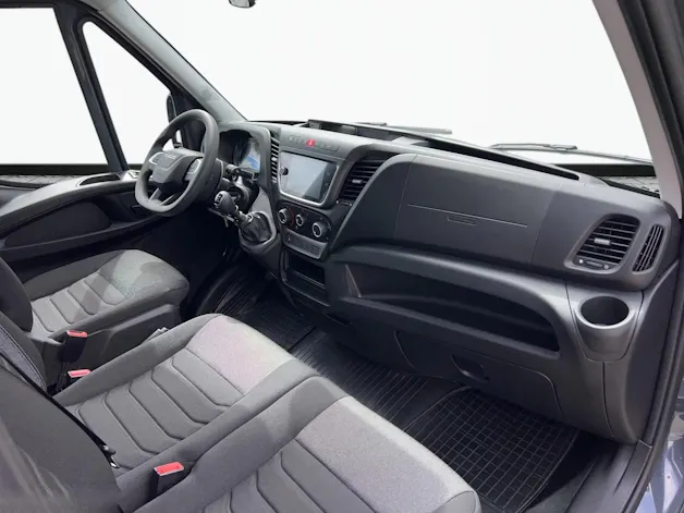 IVECO 35 S 16H D 7 Sitzer