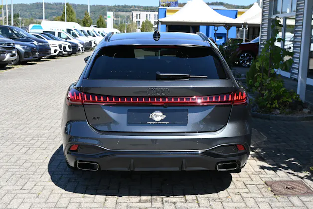 AUDI A5 Avant 40 TFSI S Line Plus S tronic 204PS + Werksgarantie 07.2027
