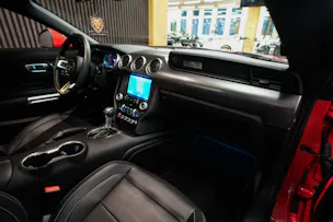 FORD Mustang Fastback 5.0 V8 GT Automat
