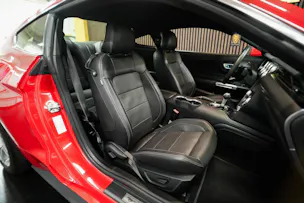 FORD Mustang Fastback 5.0 V8 GT Automat