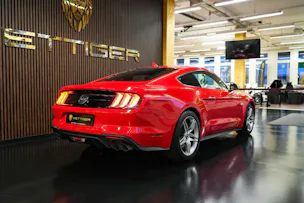 FORD Mustang Fastback 5.0 V8 GT Automat