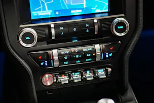 FORD Mustang Fastback 5.0 V8 GT Automat