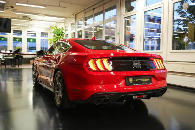 FORD Mustang Fastback 5.0 V8 GT Automat