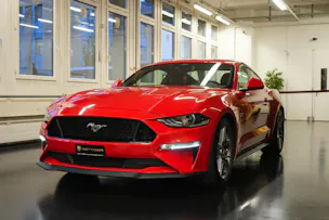FORD Mustang Fastback 5.0 V8 GT Automat