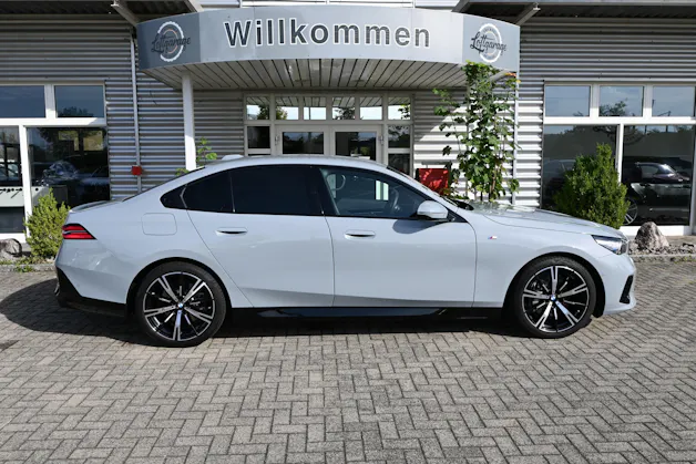 BMW 540d xDrive 48V M Sport Steptronic