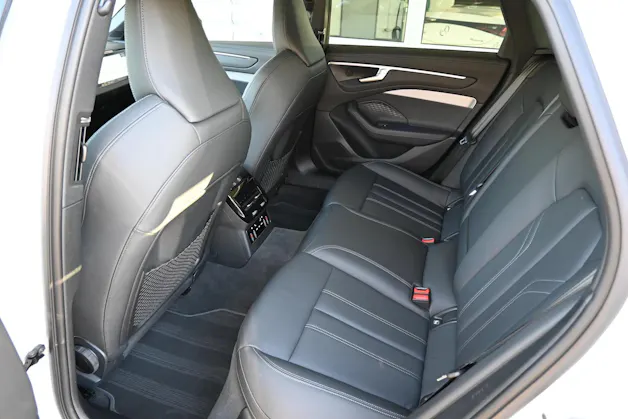 AUDI A6 Avant 40 TDI S-Line Plus Black 150 kW S tronic