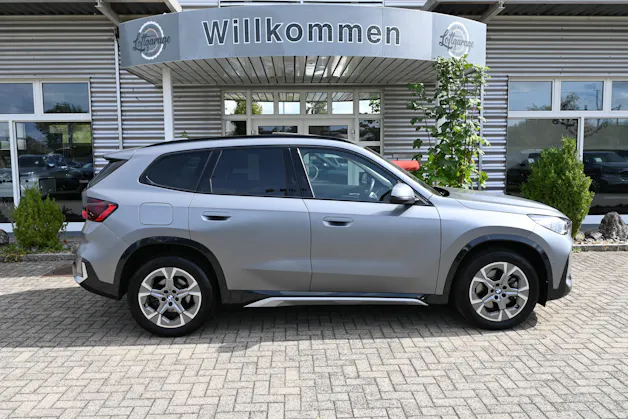 BMW X1 xDrive 23d 48V xLine 4X4 + AHK 2000kg