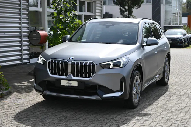 BMW X1 xDrive 23d 48V xLine 4X4 + AHK 2000kg