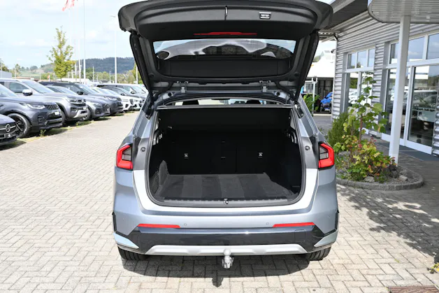 BMW X1 xDrive 23d 48V xLine 4X4 + AHK 2000kg