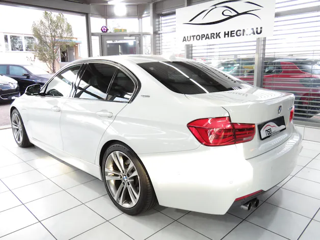 BMW 330e iPerformance M Sport Steptronic (Automat)
