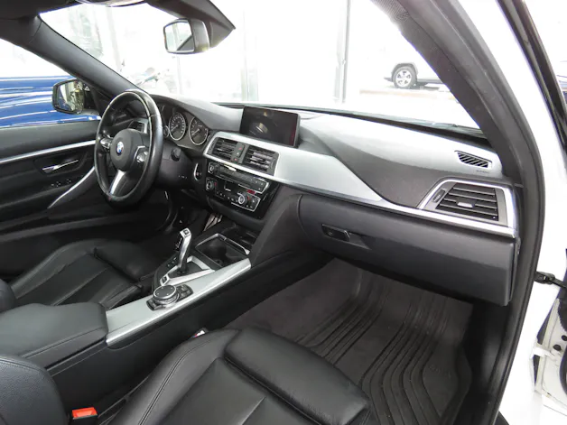 BMW 330e iPerformance M Sport Steptronic (Automat)