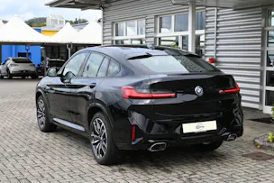 BMW X4 xDrive 48V 30d M Sport Steptronic + AHK 2000kg