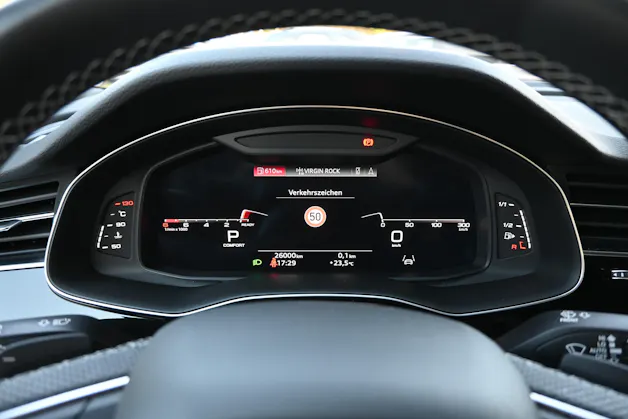 AUDI SQ7 4.0 V8 TFSI quattro tiptronic 507PS + AHK 3500kg (CH Auto)