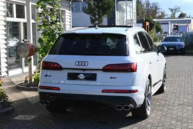 AUDI SQ7 4.0 V8 TFSI quattro tiptronic 507PS + AHK 3500kg (CH Auto)