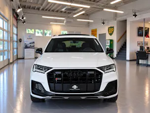 AUDI SQ7 4.0 V8 TFSI quattro tiptronic 507PS + AHK 3500kg (CH Auto)