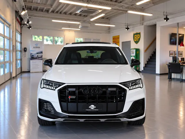 AUDI SQ7 4.0 V8 TFSI quattro tiptronic 507PS + AHK 3500kg (CH Auto)