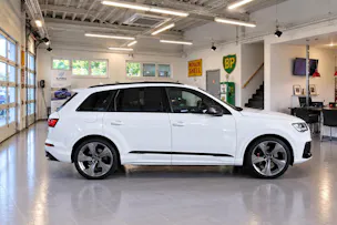AUDI SQ7 4.0 V8 TFSI quattro tiptronic 507PS + AHK 3500kg (CH Auto)