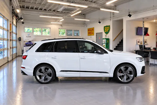 AUDI SQ7 4.0 V8 TFSI quattro tiptronic 507PS + AHK 3500kg (CH Auto)