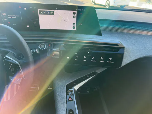 PEUGEOT 5008 e-GT Exclusive AWD