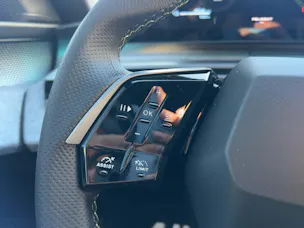 PEUGEOT 5008 e-GT Exclusive AWD