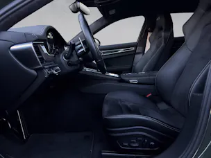 PORSCHE Panamera GTS Sport Turismo