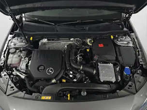 MERCEDES-BENZ A 200 AMG Line Night Star