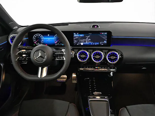 MERCEDES-BENZ A 200 AMG Line Night Star
