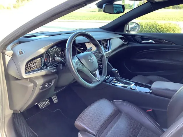 OPEL Insignia ST 2.0 T Excellence AWD