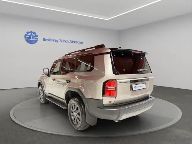 Toyota Land Cruiser 2.8 D 48V Style