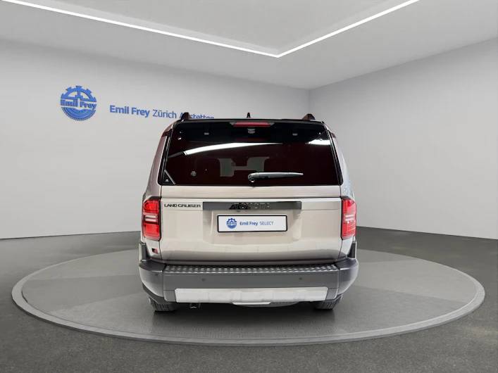 immagine del veicolo TOYOTA LANDCRUISER