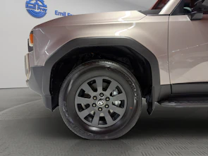 immagine del veicolo TOYOTA Land Cruiser 2.8 D 48V Style