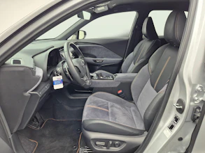https://vehicle.imgix.net/4522112/2c47f991-af5d-454d-84be-12fd77221ac3.jpg