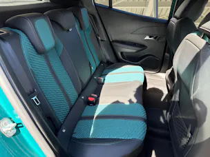 PEUGEOT 2008 1.2 Hybrid 145 Envy
