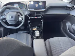 PEUGEOT 208 e-Business