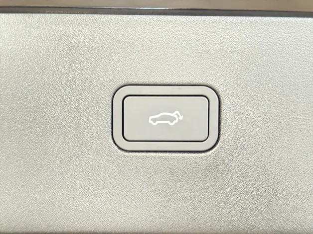 VOLVO EX30 CC P8 Plus AWD