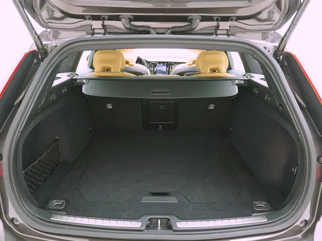 VOLVO V60 2.0 T8 TE Ultimate Bright eAWD