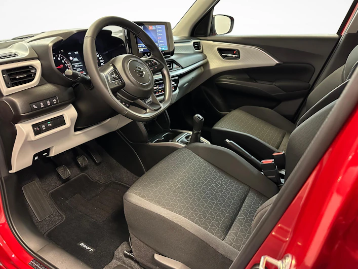 image du véhicule SUZUKI SWIFT