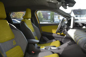 RENAULT R5 E-Tech Comfort Range iconic five