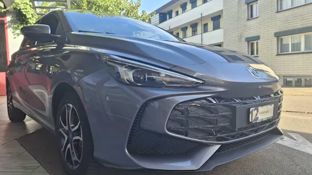 MG 3 1.5 Hybrid Luxury