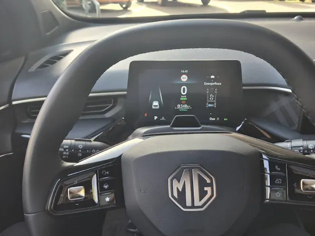MG 3 1.5 Hybrid Luxury