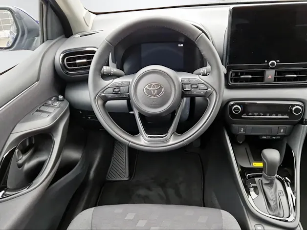 Toyota Yaris 1.5 VVT-i HSD Trend