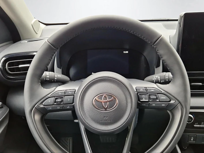 Fahrzeugbild TOYOTA YARIS