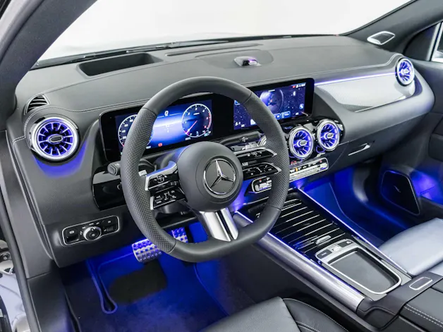 MERCEDES-BENZ GLA 220 d 4MATIC Swiss Star